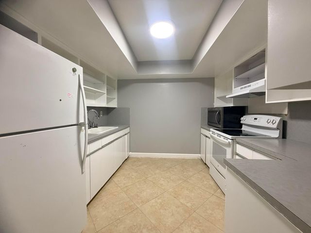 8381 NW 28TH Place, Sunrise, FL 33322