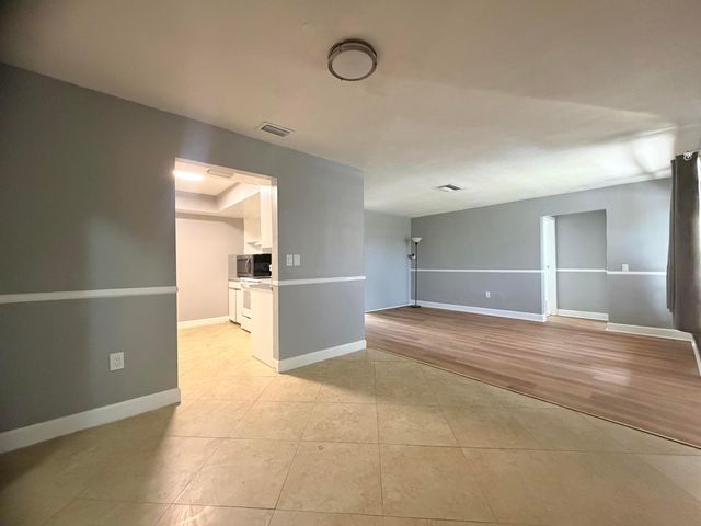 8381 NW 28TH Place, Sunrise, FL 33322