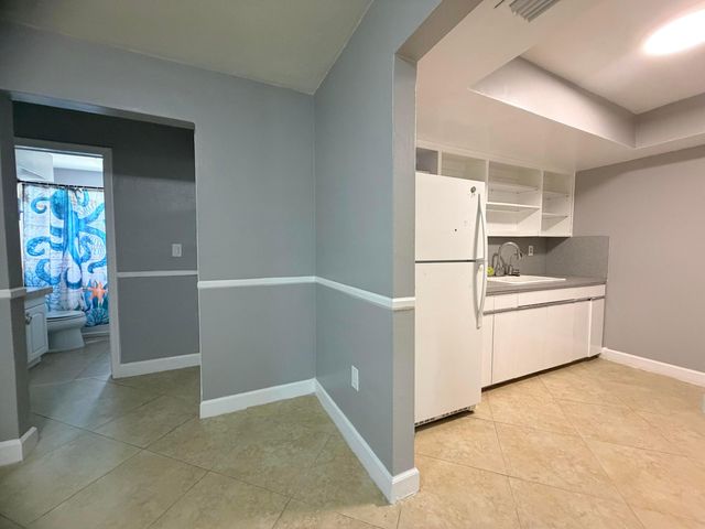 8381 NW 28TH Place, Sunrise, FL 33322