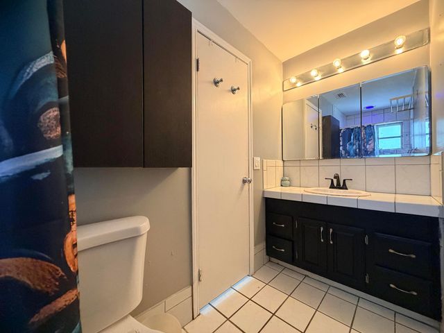 8381 NW 28TH Place, Sunrise, FL 33322