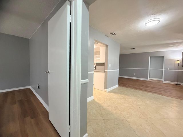 8381 NW 28TH Place, Sunrise, FL 33322