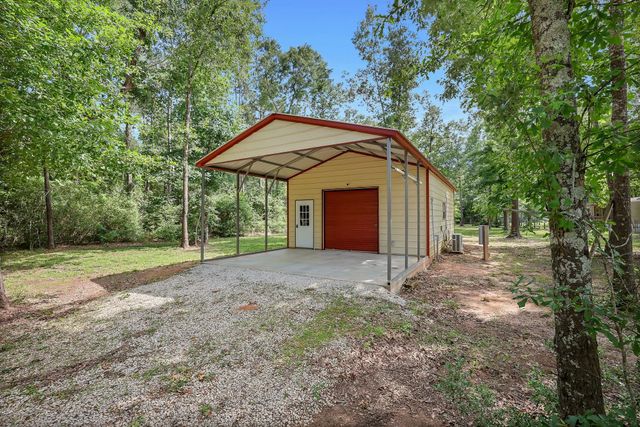 10792 Hwy 156, Coldspring, TX 77331