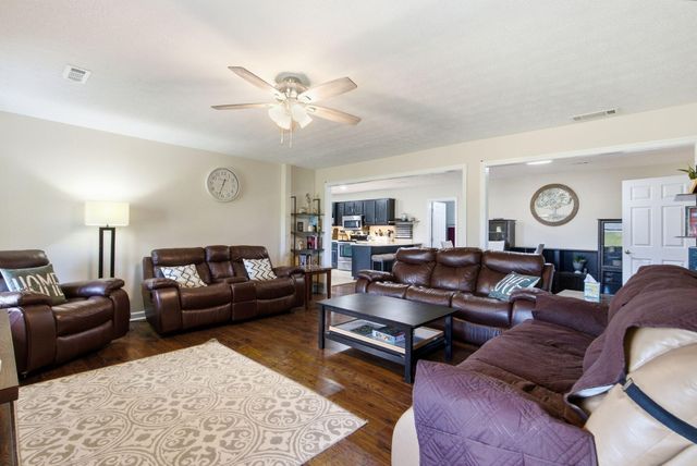 125 Royalty Drive, Lancaster, KY 40444