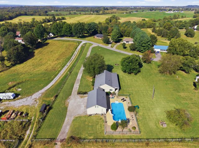 125 Royalty Drive, Lancaster, KY 40444