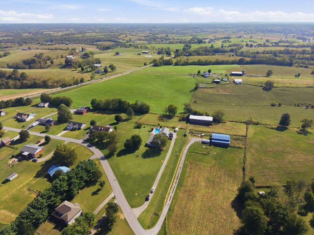 125 Royalty Drive, Lancaster, KY 40444