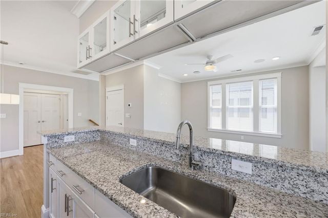 9562 Shore DR, Norfolk, VA 23518