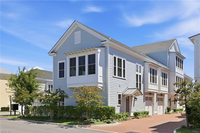 9562 Shore DR, Norfolk, VA 23518