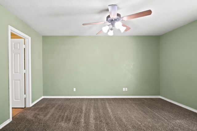 613 N Avenue D, Springtown, TX 76082