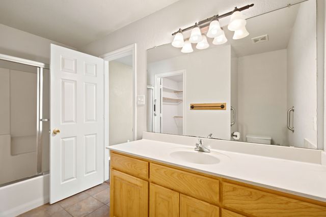 613 N Avenue D, Springtown, TX 76082