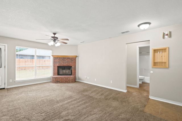 613 N Avenue D, Springtown, TX 76082
