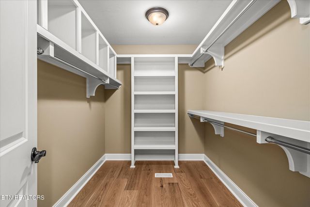 240 Forest Hill Drive, Crossville, TN 38558