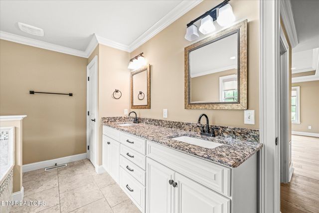 240 Forest Hill Drive, Crossville, TN 38558