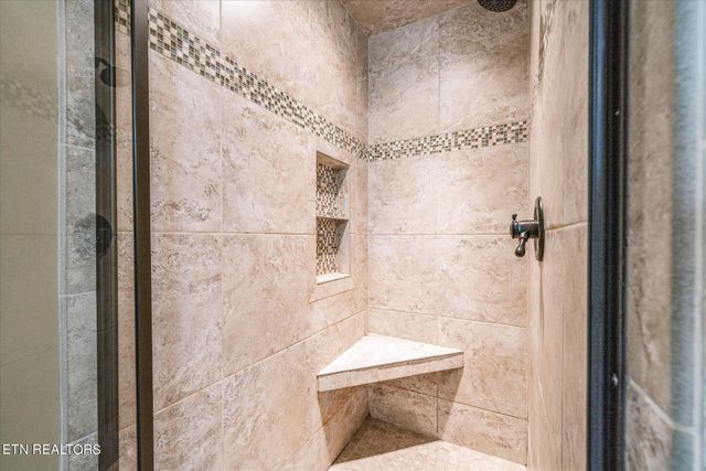 240 Forest Hill Drive, Crossville, TN 38558