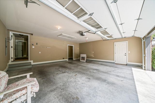 240 Forest Hill Drive, Crossville, TN 38558