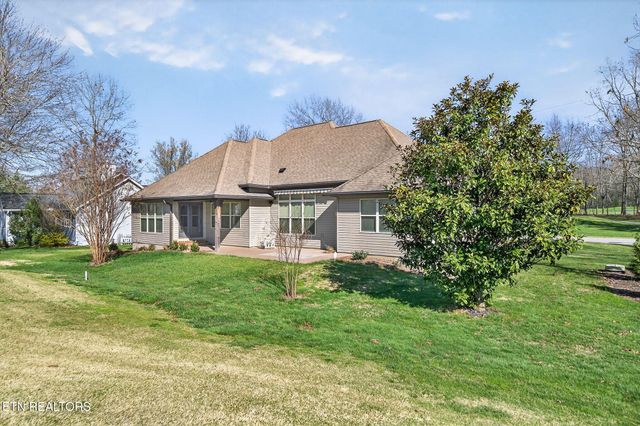 240 Forest Hill Drive, Crossville, TN 38558