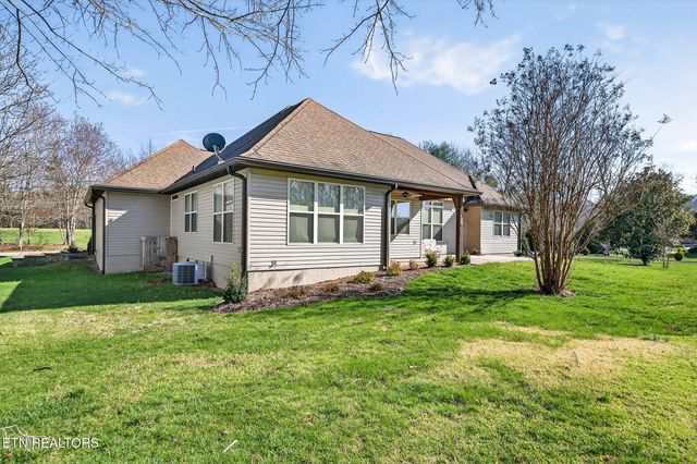 240 Forest Hill Drive, Crossville, TN 38558