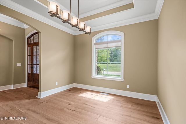 240 Forest Hill Drive, Crossville, TN 38558