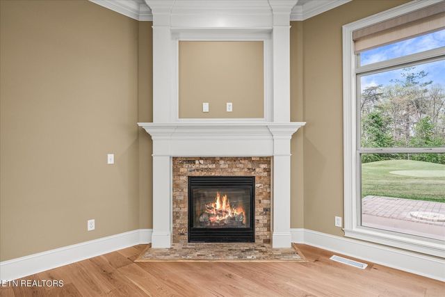 240 Forest Hill Drive, Crossville, TN 38558