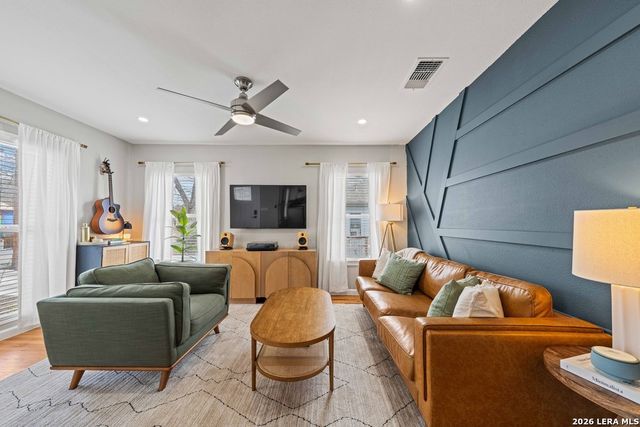 114 New Haven, San Antonio, TX 78209