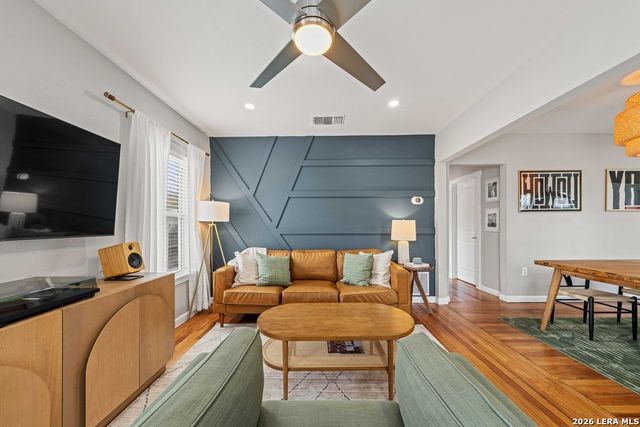 114 New Haven, San Antonio, TX 78209