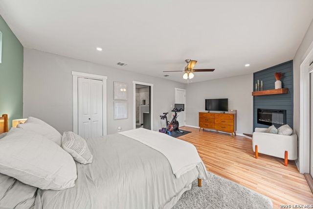 114 New Haven, San Antonio, TX 78209