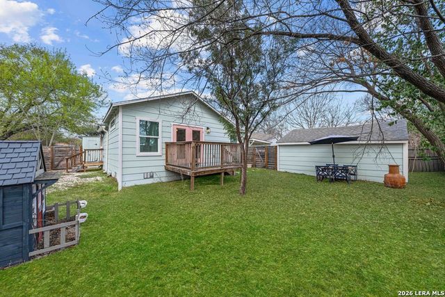 114 New Haven, San Antonio, TX 78209