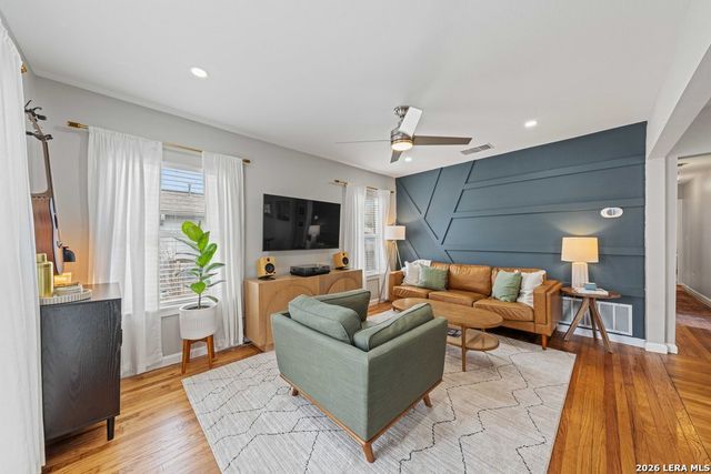 114 New Haven, San Antonio, TX 78209