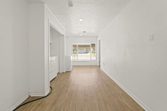 1217 Gary Avenue, Pasadena, TX 77502