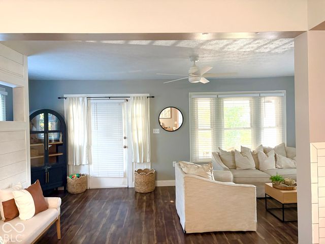 1221 E Edwards Avenue, Indianapolis, IN 46227