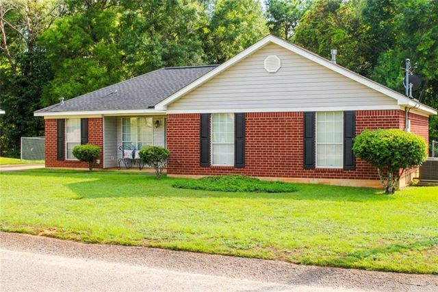 1517 Champion Cove, Semmes, AL 36575