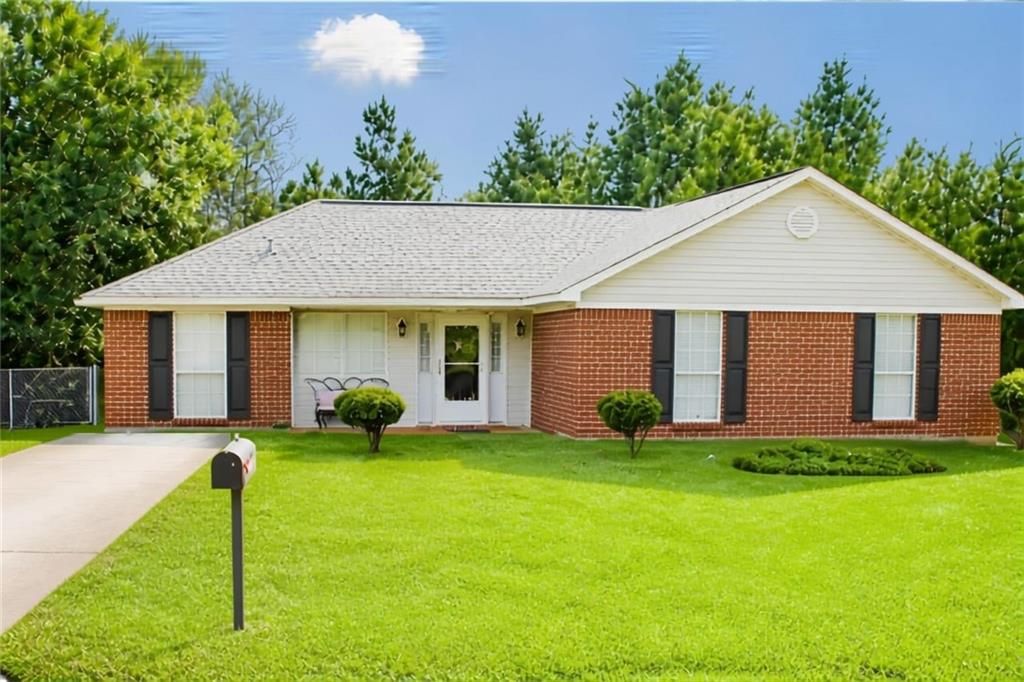 1517 Champion Cove, Semmes, AL 36575