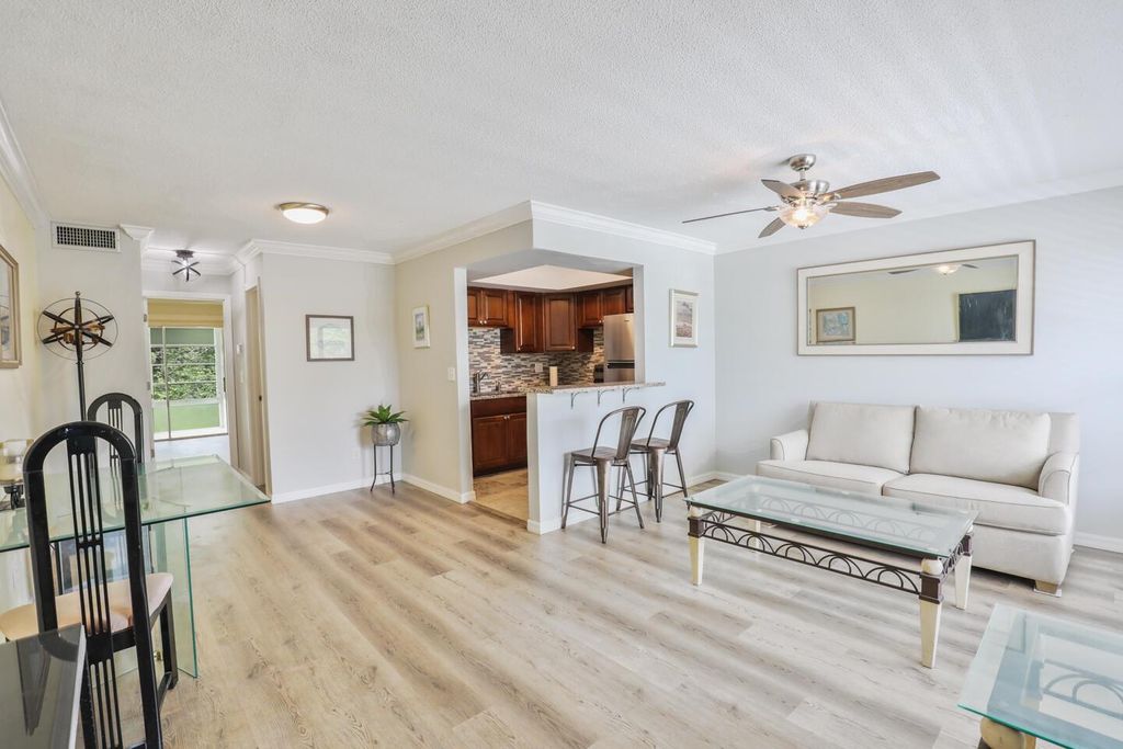 2929 SE Ocean Boulevard 110-8, Stuart, FL 34996