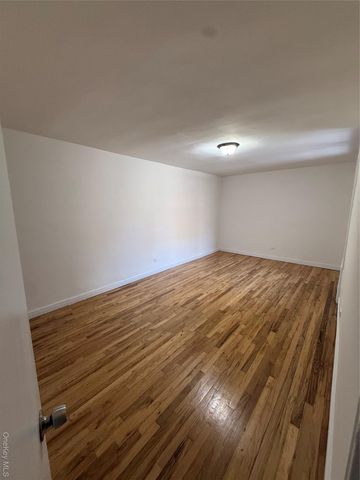 83-40 Austin Street 3U, Kew Gardens, NY 11415