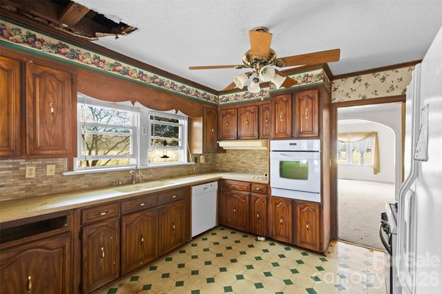 2389 Bethune Road, Bethune, SC 29009