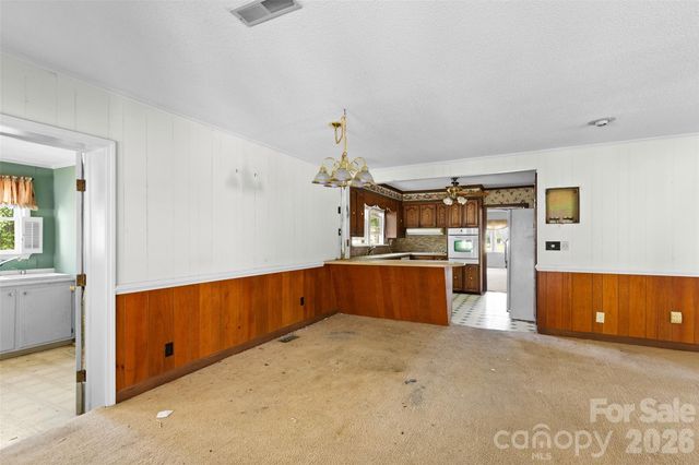 2389 Bethune Road, Bethune, SC 29009