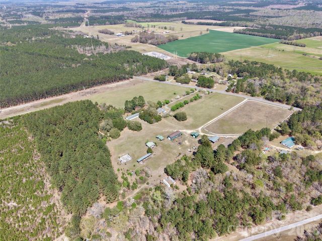 2389 Bethune Road, Bethune, SC 29009