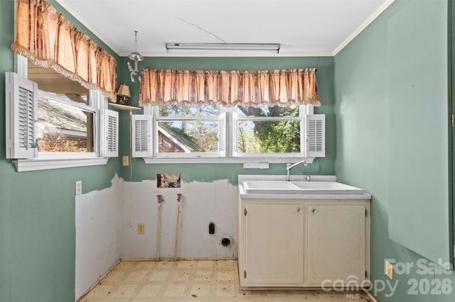 2389 Bethune Road, Bethune, SC 29009