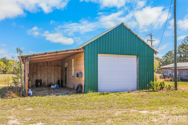 2389 Bethune Road, Bethune, SC 29009