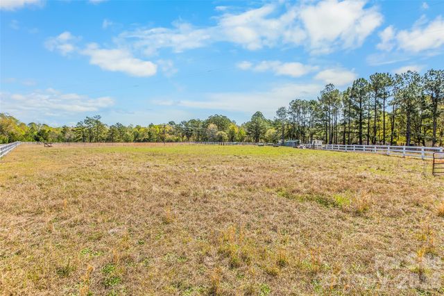 2389 Bethune Road, Bethune, SC 29009