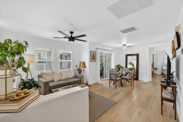 609 Dante Cir, Roseville, CA 95678