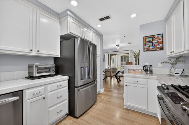 609 Dante Cir, Roseville, CA 95678