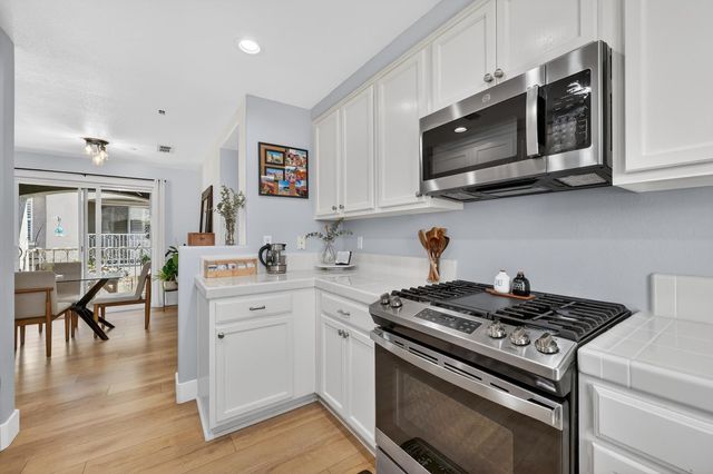 609 Dante Cir, Roseville, CA 95678