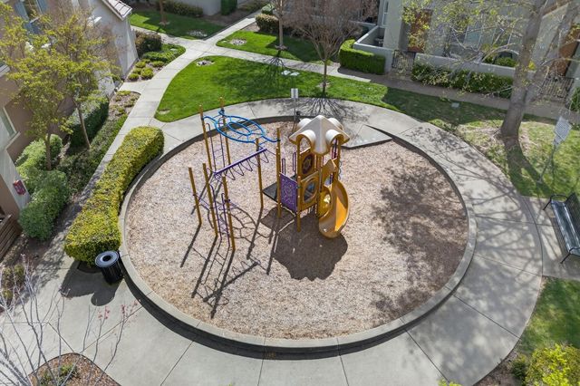 609 Dante Cir, Roseville, CA 95678