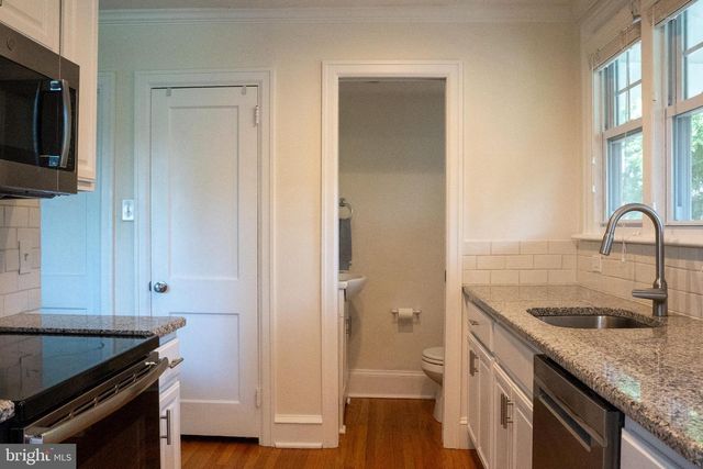 2709 OAKFORD RD, Ardmore, PA 19003