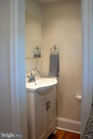 2709 OAKFORD RD, Ardmore, PA 19003
