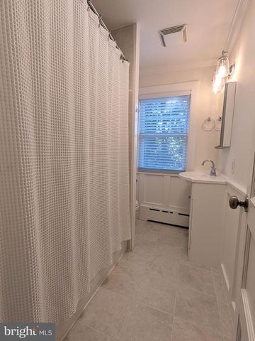 2709 OAKFORD RD, Ardmore, PA 19003