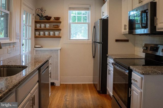 2709 OAKFORD RD, Ardmore, PA 19003