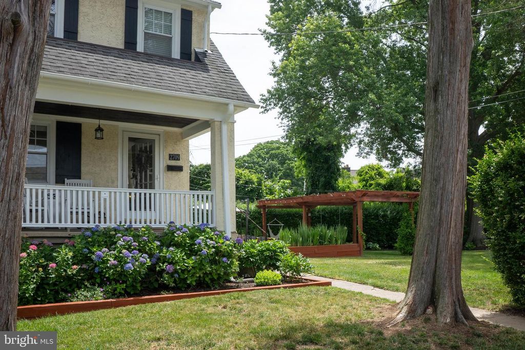 2709 OAKFORD RD, Ardmore, PA 19003