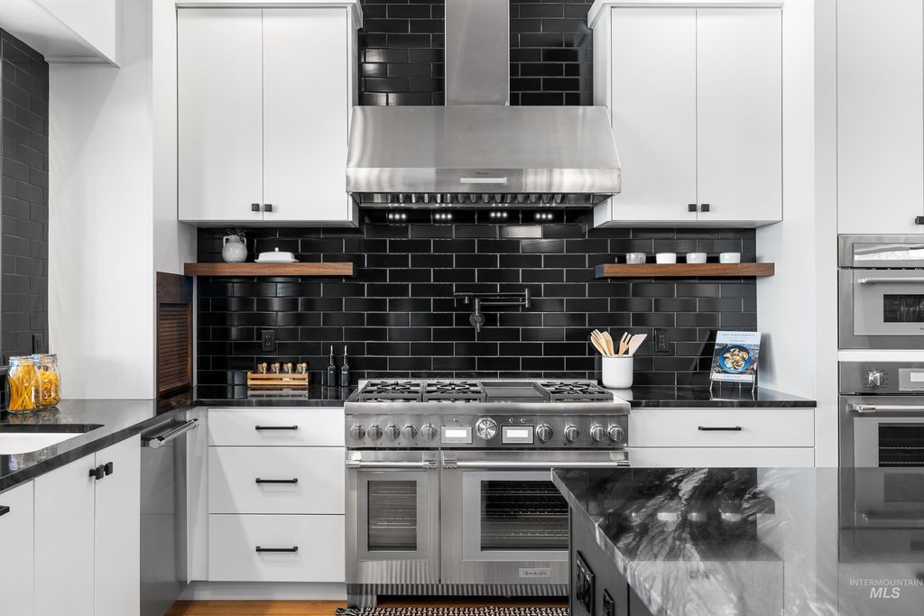 146 W Skylark Drive, Boise, ID 83702 photo 12