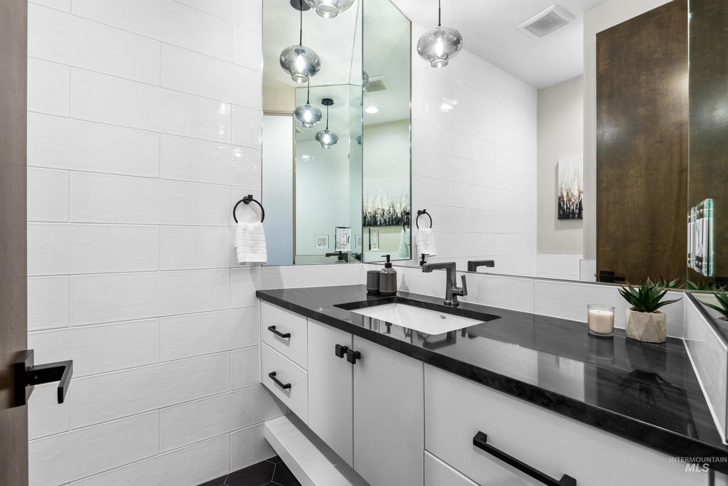 146 W Skylark Drive, Boise, ID 83702 photo 17